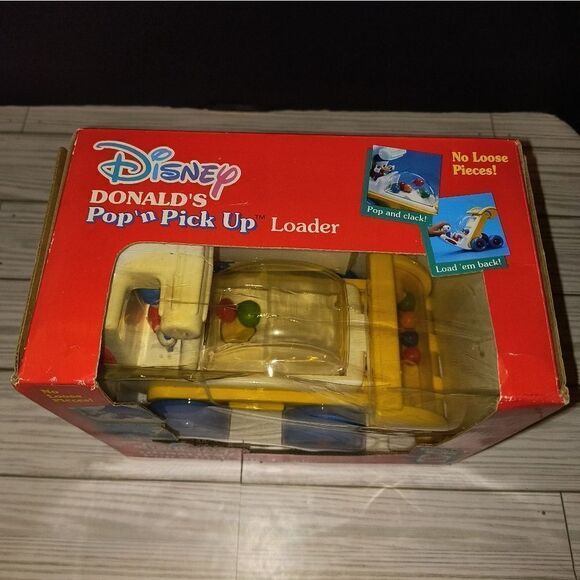 Disney Donald's Pop'n Pick Up Loader Toddler Kid Toy 9-36 Months Mattel 1992 NIB - Picture 2 of 10